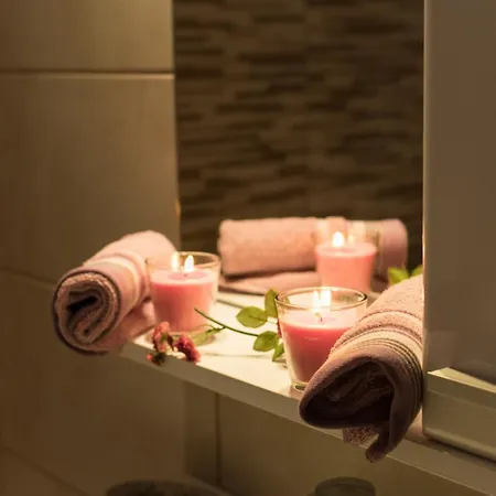 Spiti Anna Maria * Corfu (city)