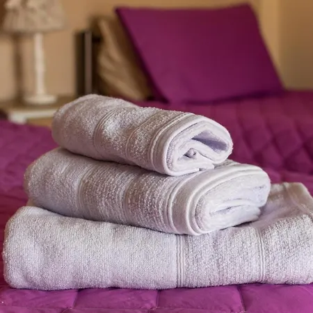 Spiti Anna Maria * Corfu (city)